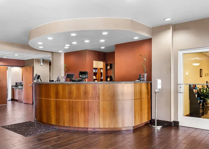 Comfort Hotel Mount Vernon